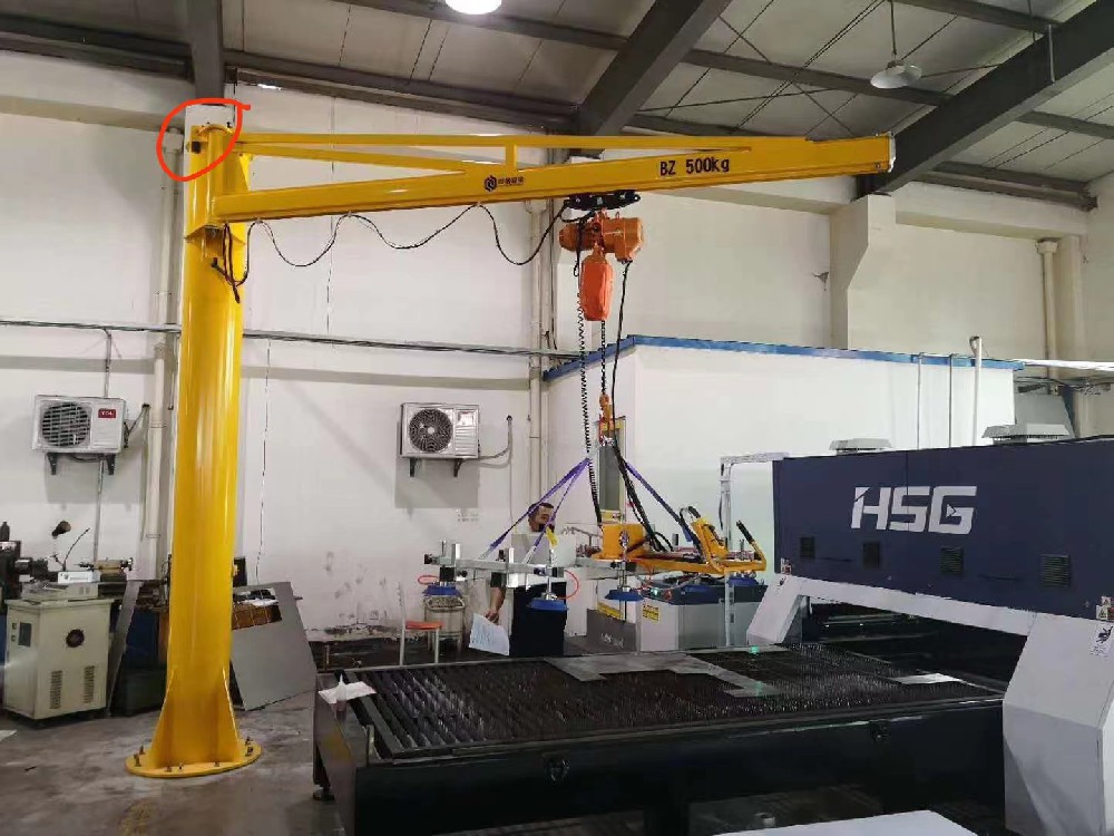 手動旋（xuán）轉懸臂吊