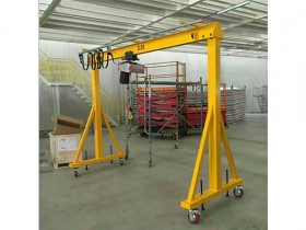 移動（dòng）龍門架0.5t-5m